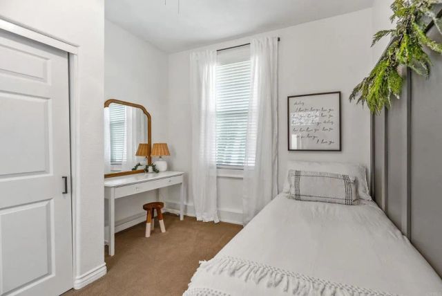 561 Chesterfield Circle, San Marcos, CA 92069