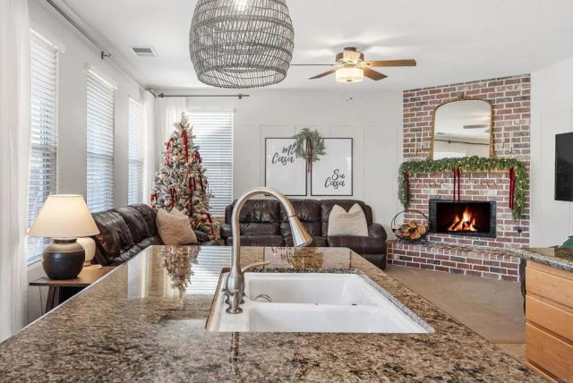 561 Chesterfield Circle, San Marcos, CA 92069