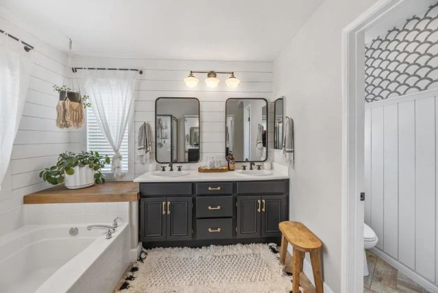 561 Chesterfield Circle, San Marcos, CA 92069