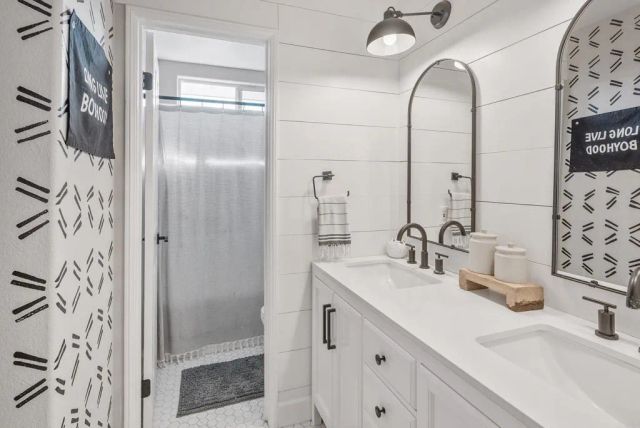 561 Chesterfield Circle, San Marcos, CA 92069