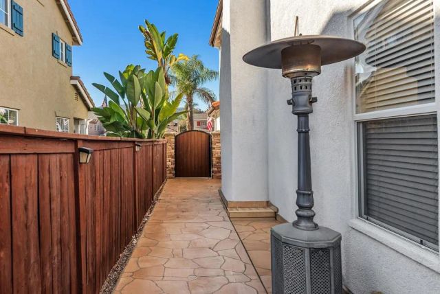 561 Chesterfield Circle, San Marcos, CA 92069