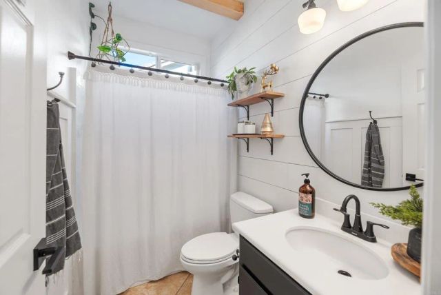 561 Chesterfield Circle, San Marcos, CA 92069