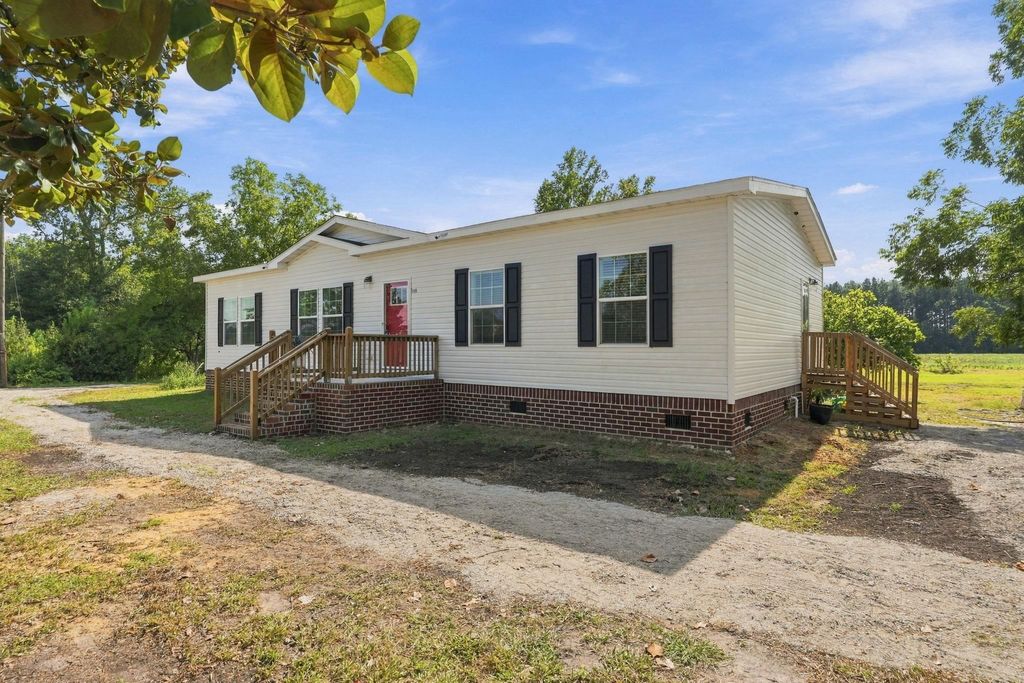 1705 Highway 792, Nichols, SC 29581 — exterior