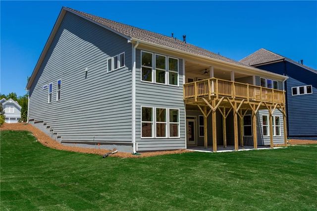 869 Salton Way, Hoschton, GA 30548