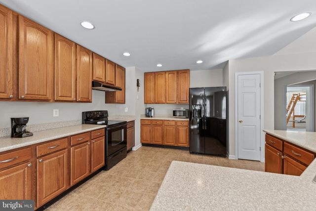 8953 CHAPEL AVE, Ellicott City, MD 21043