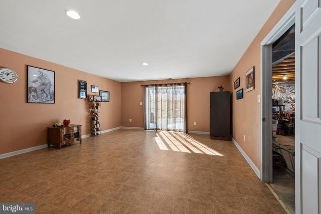 8953 CHAPEL AVE, Ellicott City, MD 21043