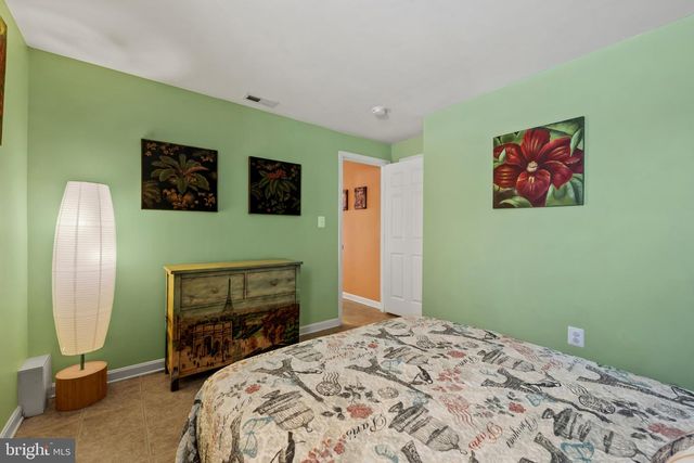 8953 CHAPEL AVE, Ellicott City, MD 21043