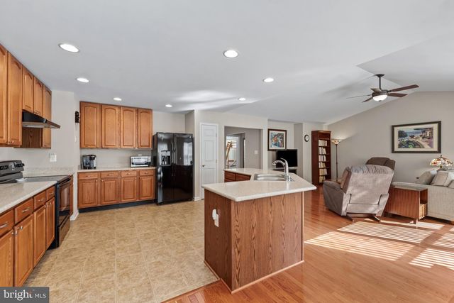 8953 CHAPEL AVE, Ellicott City, MD 21043