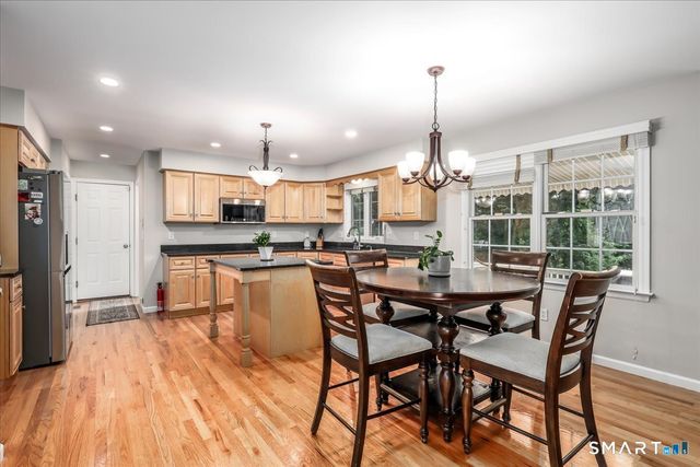 23 Meredith Lane, New Milford, CT 06776