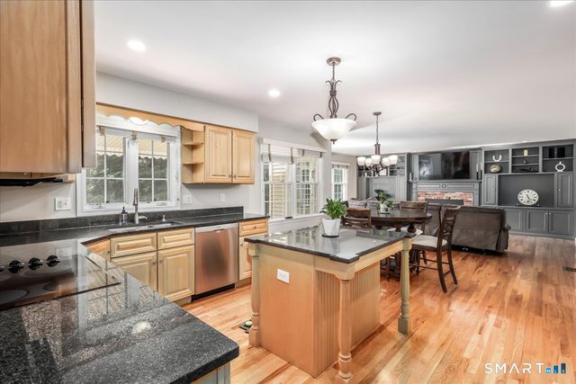 23 Meredith Lane, New Milford, CT 06776