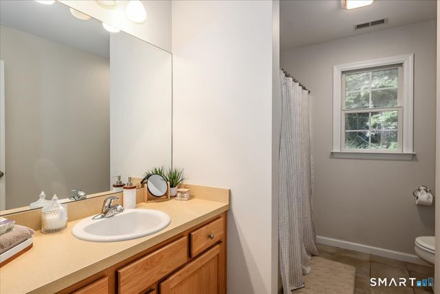 23 Meredith Lane, New Milford, CT 06776