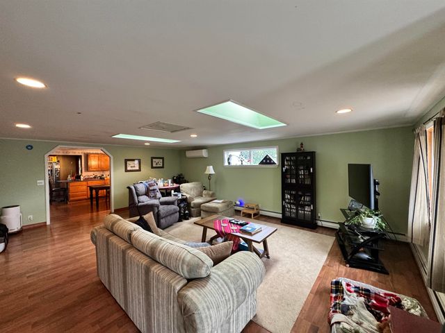 2849 Dartmouth College Highway, Haverhill, NH 03774