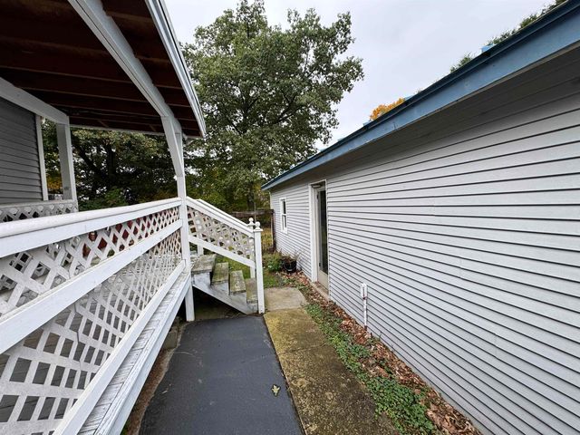 2849 Dartmouth College Highway, Haverhill, NH 03774