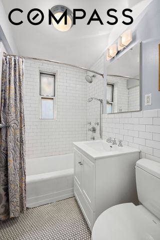 302 E 88th St Apt 2G, New York City, NY 10128