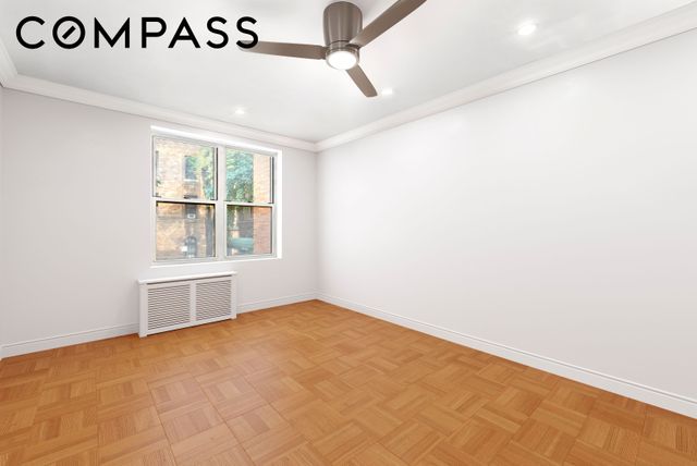 302 E 88th St Apt 2G, New York City, NY 10128