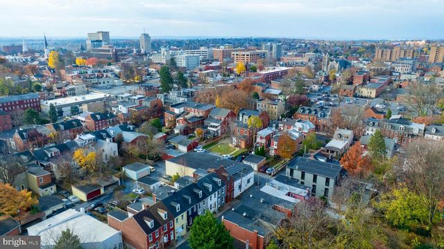 218 E MADISON ST, Lancaster, PA 17602