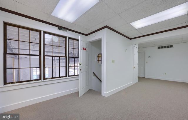 218 E MADISON ST, Lancaster, PA 17602