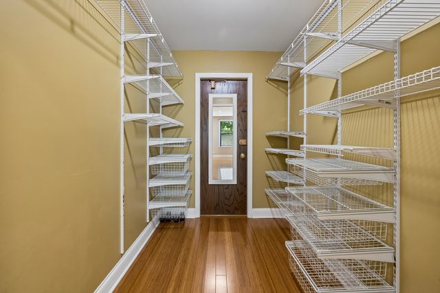 4601 W Touhy Avenue 412, Lincolnwood, IL 60712