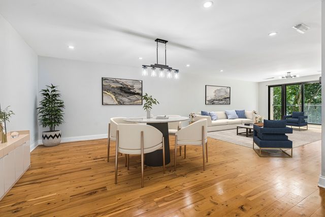 4601 W Touhy Avenue 412, Lincolnwood, IL 60712