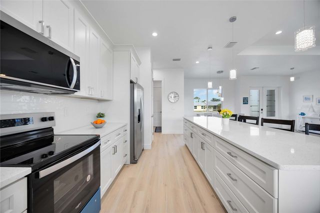 6146 GRANDEUR STREET, Englewood, FL 34224