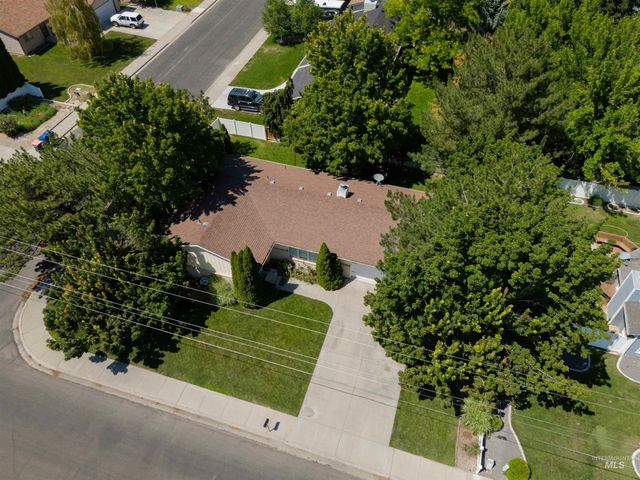 2711 Elizabeth Blvd, Twin Falls, ID 83301