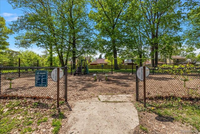 4657 Courville Street, Detroit, MI 48224