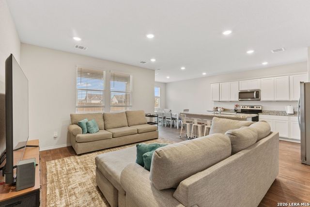 449 Ida Loop, Seguin, TX 78155