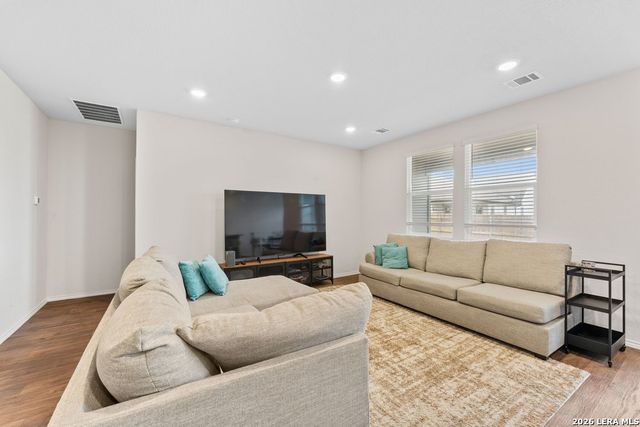 449 Ida Loop, Seguin, TX 78155