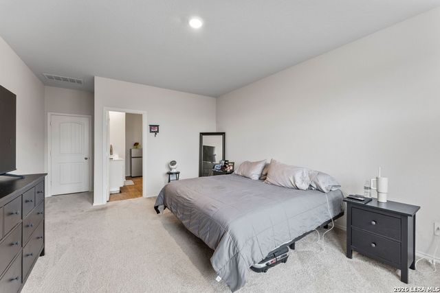 449 Ida Loop, Seguin, TX 78155