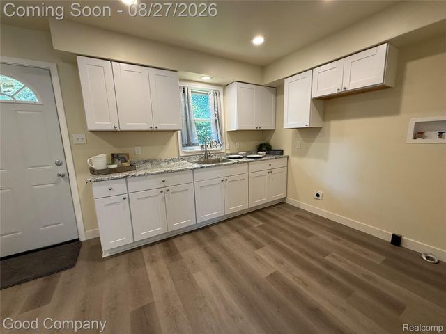 3026 Wyoming Avenue, Flint, MI 48506