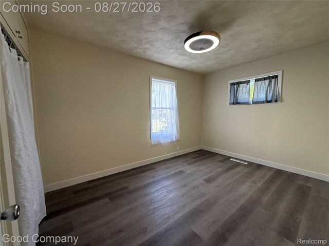 3026 Wyoming Avenue, Flint, MI 48506