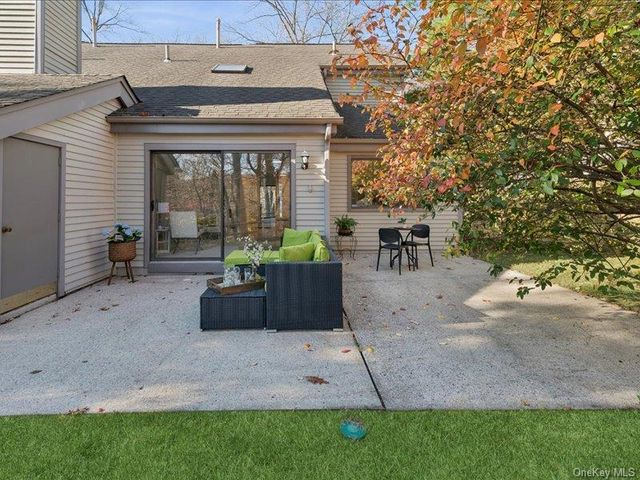 801 Hunters Run, Dobbs Ferry, NY 10522