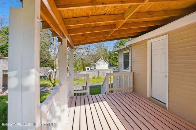 31 Chapel Street, Ellenville, NY 12428