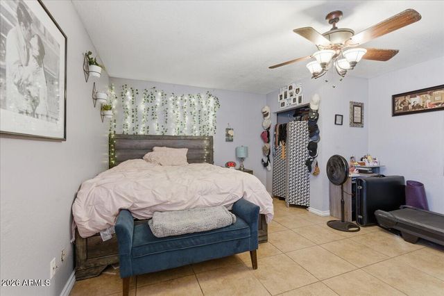 1923 N 44TH Place, Phoenix, AZ 85008