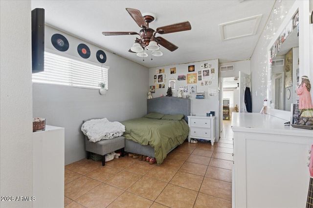 1923 N 44TH Place, Phoenix, AZ 85008