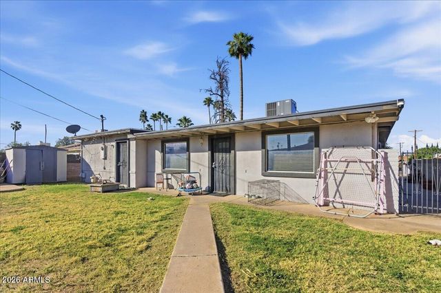 1923 N 44TH Place, Phoenix, AZ 85008