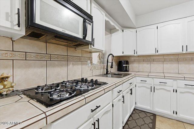 1923 N 44TH Place, Phoenix, AZ 85008