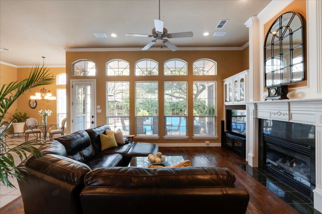 1002 Lakeridge Court, Colleyville, TX 76034