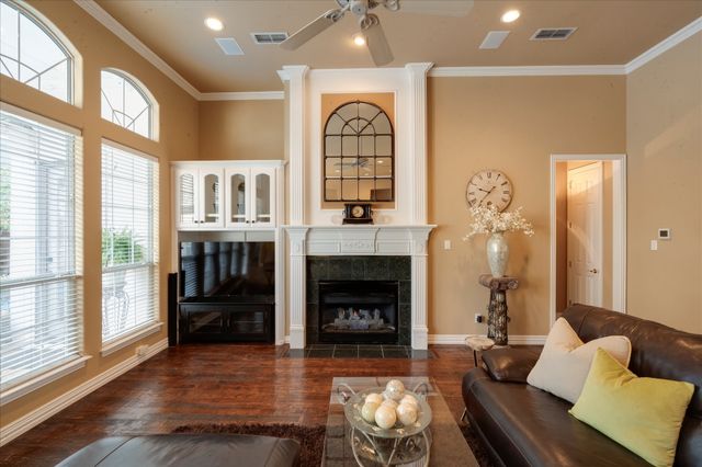 1002 Lakeridge Court, Colleyville, TX 76034