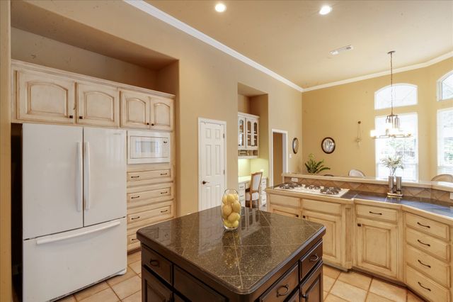 1002 Lakeridge Court, Colleyville, TX 76034