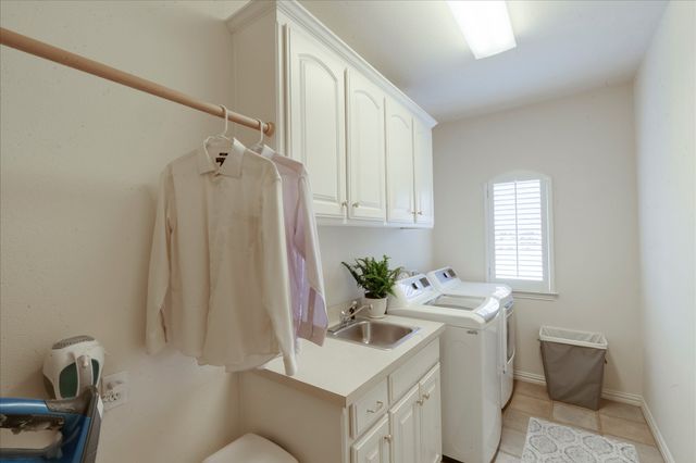 1002 Lakeridge Court, Colleyville, TX 76034