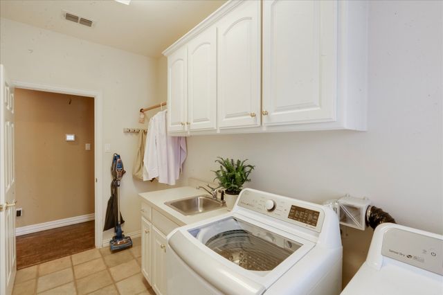 1002 Lakeridge Court, Colleyville, TX 76034