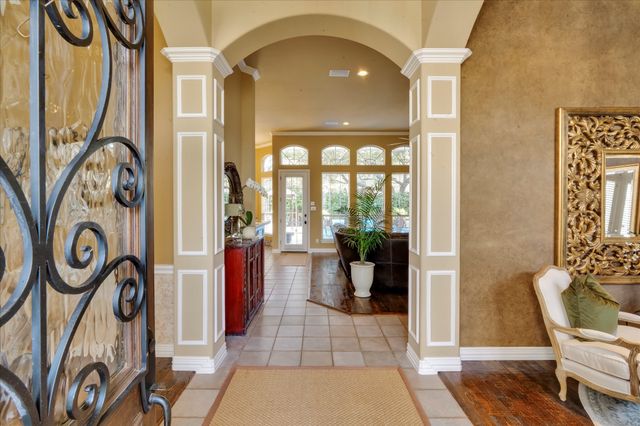 1002 Lakeridge Court, Colleyville, TX 76034