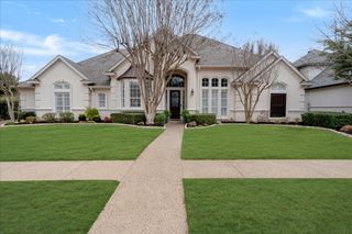 1002 Lakeridge Court, Colleyville, TX 76034