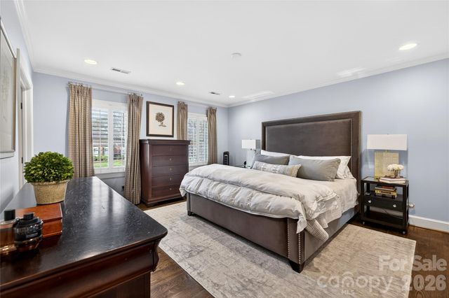 3025 Foxridge Road, Charlotte, NC 28226