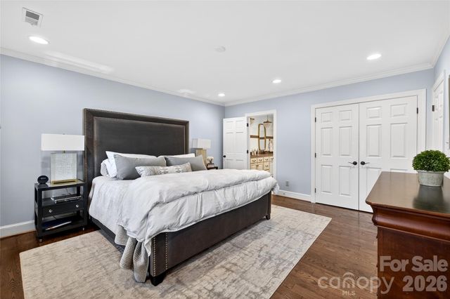 3025 Foxridge Road, Charlotte, NC 28226