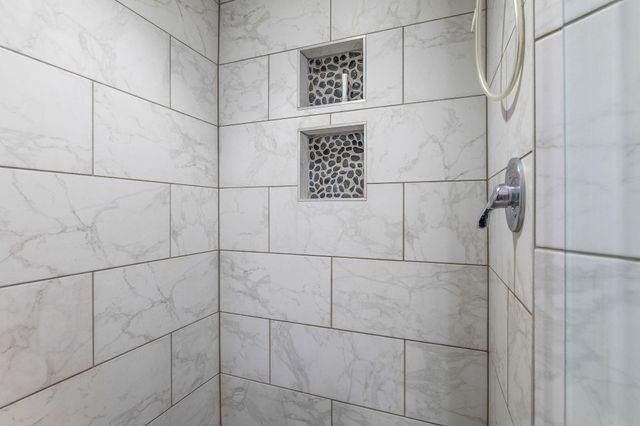 208 Lafayette Lane, Branson, MO 65616