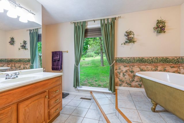 208 Lafayette Lane, Branson, MO 65616