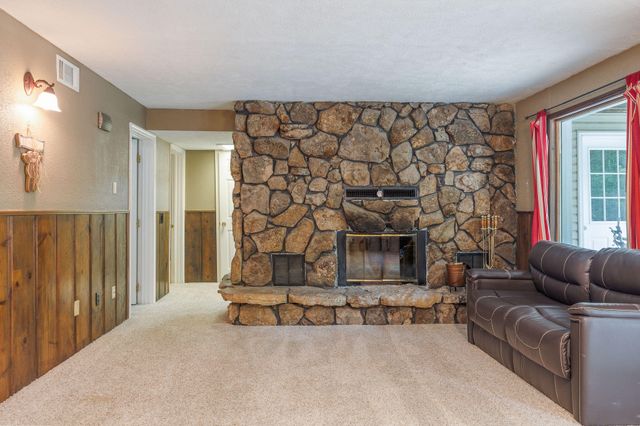 208 Lafayette Lane, Branson, MO 65616