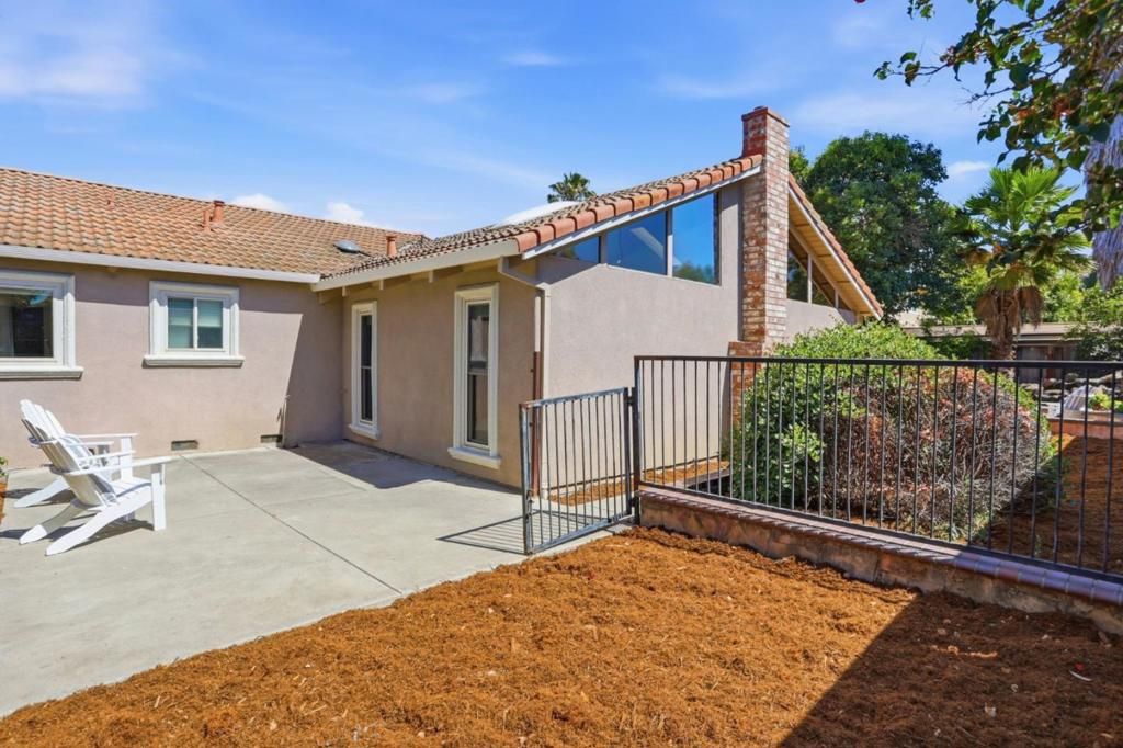 Image 34 of property listing at 4871 Rue Bordeaux, San Jose, CA 95136
